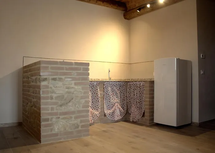 アパート Fonte Belvedere コッレサルヴェッティ